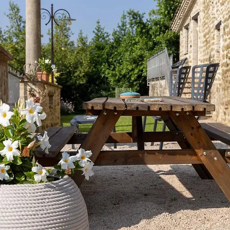 La Palazzetta Di 팜스테이 아시시