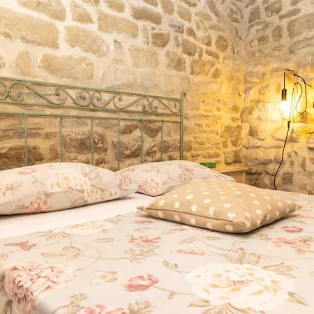 La Palazzetta Di Agroturismo *